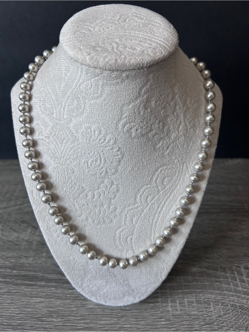 Elegant Silver-Tone Pearl Bead Necklace for Women